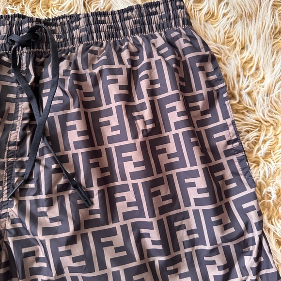 FENDI ALL-OVER LOGO SWIM SHORTS sz 48 - Picture 6 of 13